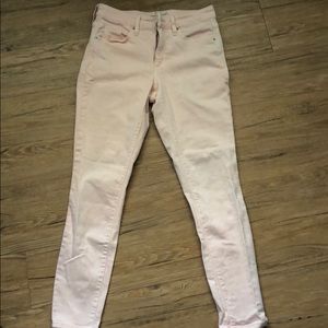 Universal thread high waisted jeans in pink